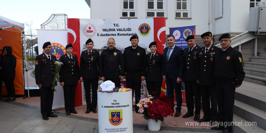 Yalova’da kadına yönelik şiddete karşı farkındalık etkinliği