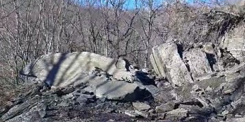 Yangın dehşetinin ardından bu sefer heyelanda yolları kapandı