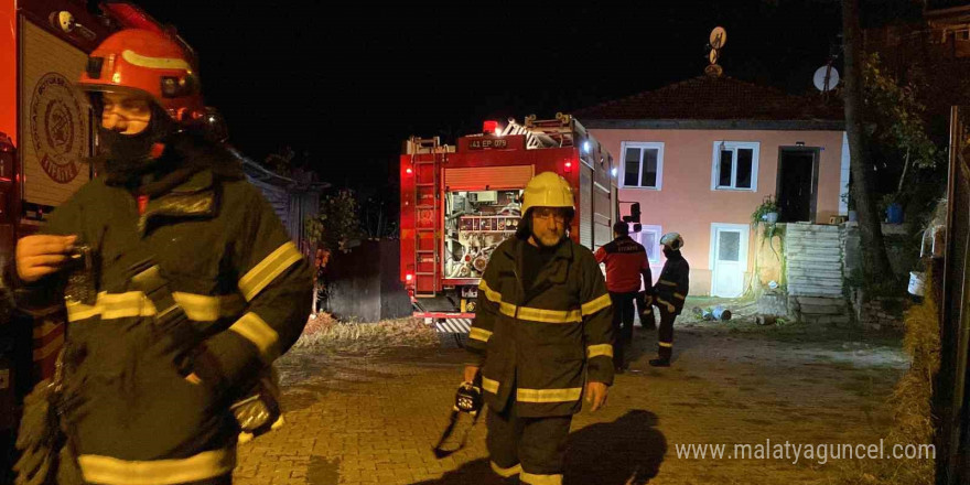 Yaşlı kadın yangına uykuda yakalandı