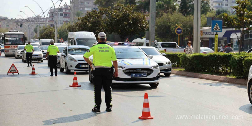 Yayalara yol vermediği için ceza yedi, ‘PKK’lıları gidip çekmezsiniz’ dedi