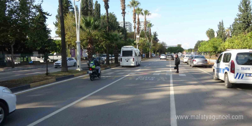 Yayalara yol vermediği için ceza yedi, 