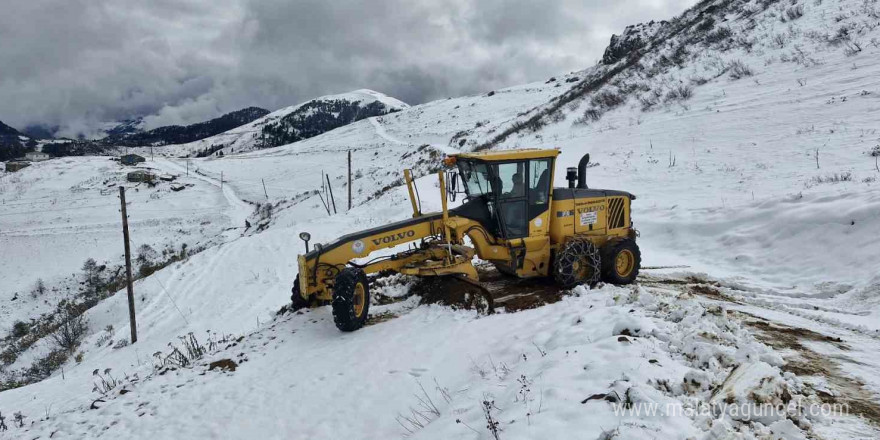 Yayla yollarında karla mücadele çalışmaları sürüyor