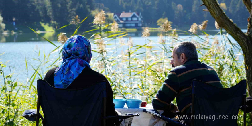 Yazdan kalma güneşli günde, adım atacak yer kalmadı