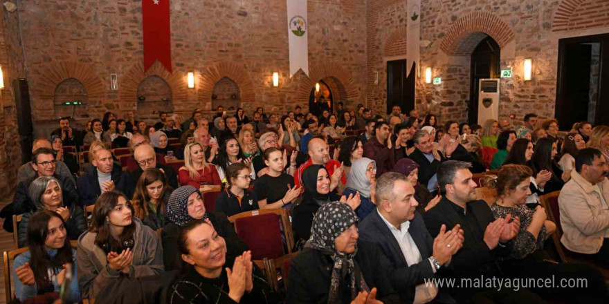 Yazdığı en özel şiirlerini Osmangazi’de okudu