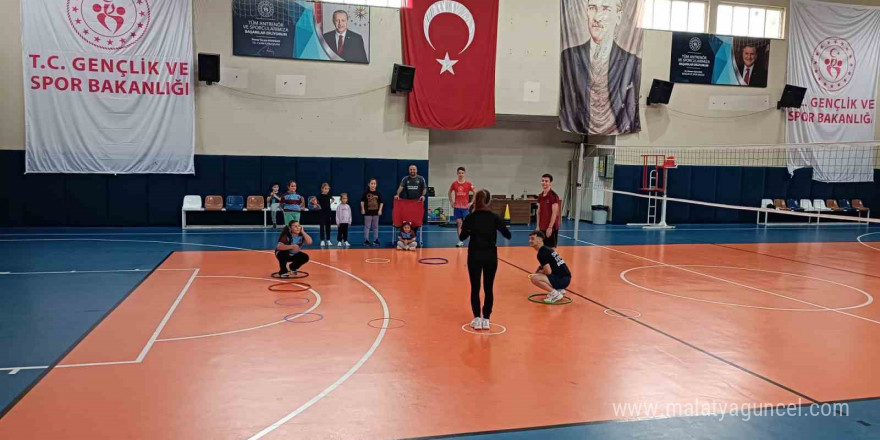 Yazıcı, Kaynaşlılı sporcular ile buluştu