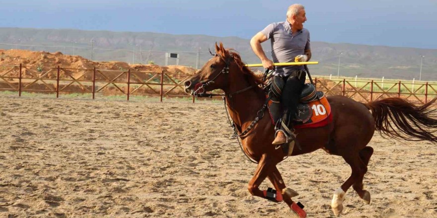 Yazıhan cirit ekibi, Malatya’yı temsil edecek