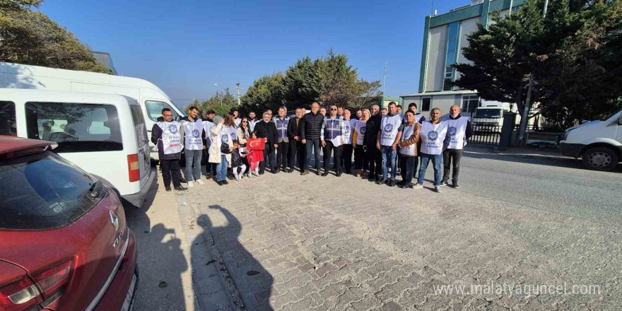 Yelkenci Tekstil işçileri hak mücadelesi için bir arada