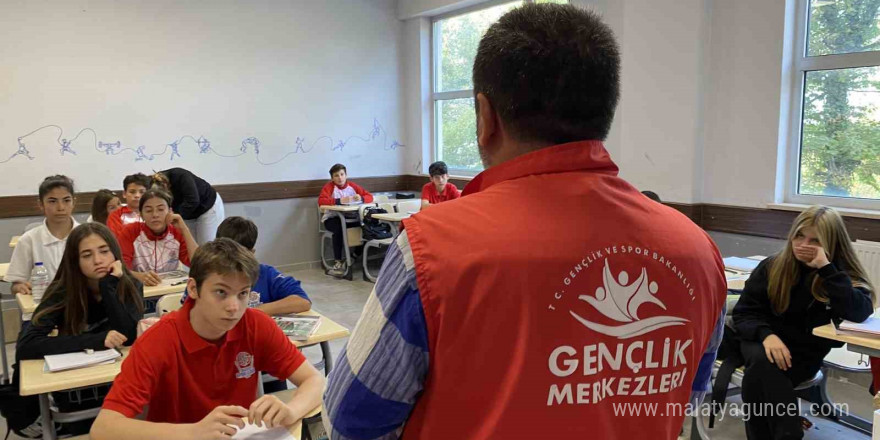 Yeni dönem kurs tanıtımları sürüyor