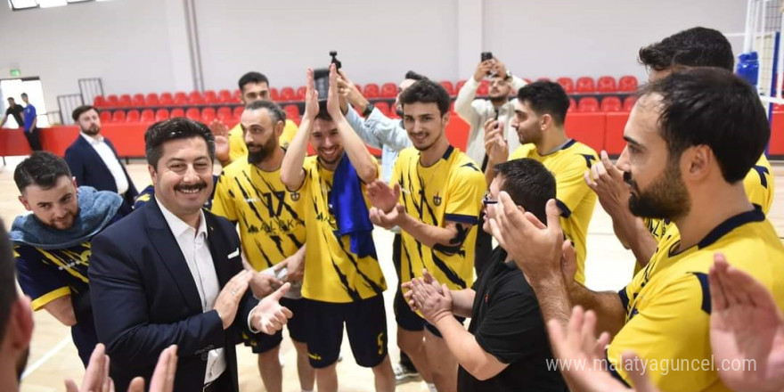 Yenişehir Belediyespor ilk maçında galip geldi