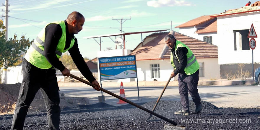 Yeşilyurt’ta 43 bin tok sıcak asfalt serimi