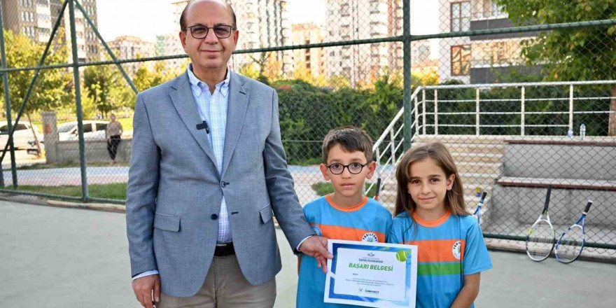 Yeşilyurt’ta tenis turnuvası heyecanı yaşandı