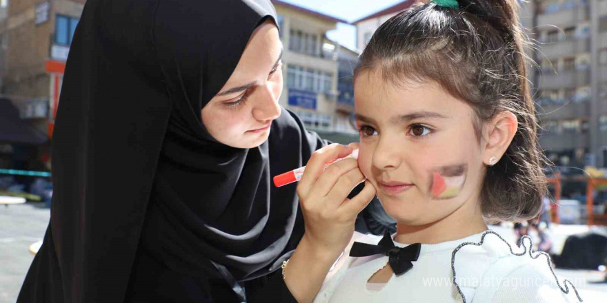 Yetimler Vakfı’ndan ‘Filistinli çocuklar için çiz’ etkinliği