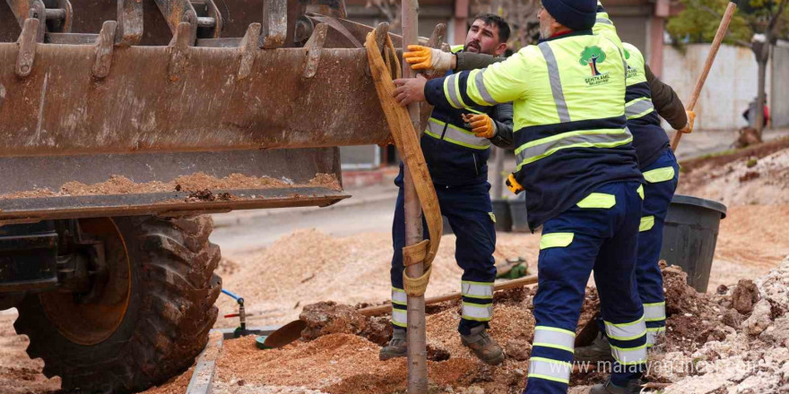 Yılmaz, projeleri yerinde inceledi