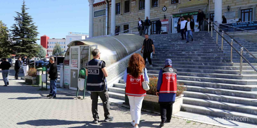 Yoksul ve sokakta çalıştırılan çocuklarla ilgili çalışma yapıldı