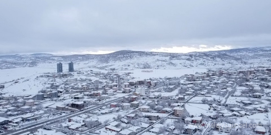 Yozgat’ta kar güzelliği drone ile görüntülendi