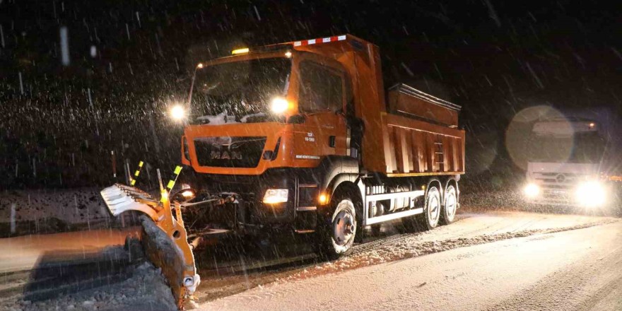 Yüksek kesimlerde kar yağışı etkili oldu