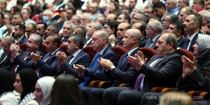 Yükseköğretim akademik yılı, gerçekleşen törenle başladı