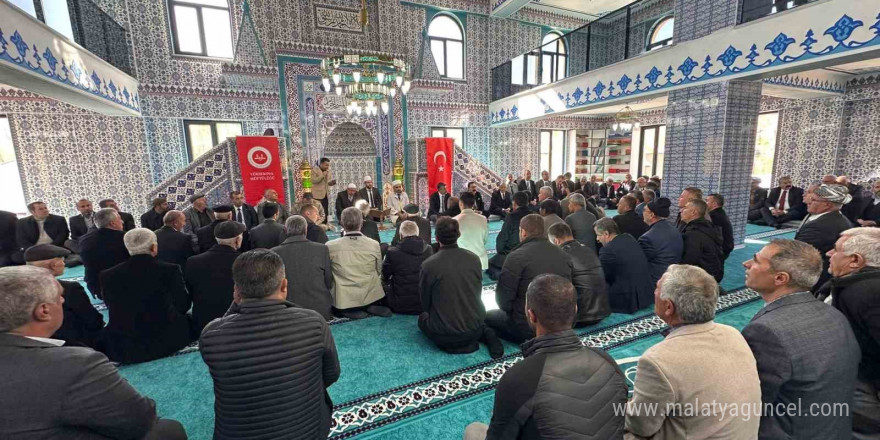 Yüksekova’da 1500 kişilik cami ibadete açıldı