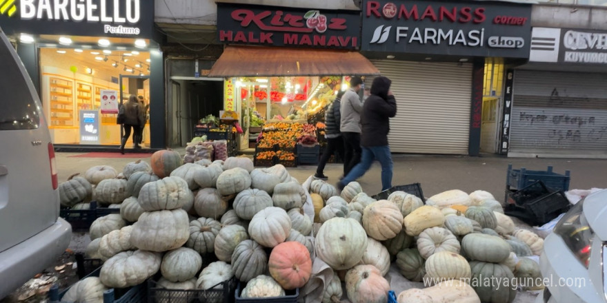 Yüksekova’da kışın vazgeçilmezi: Bal kabak