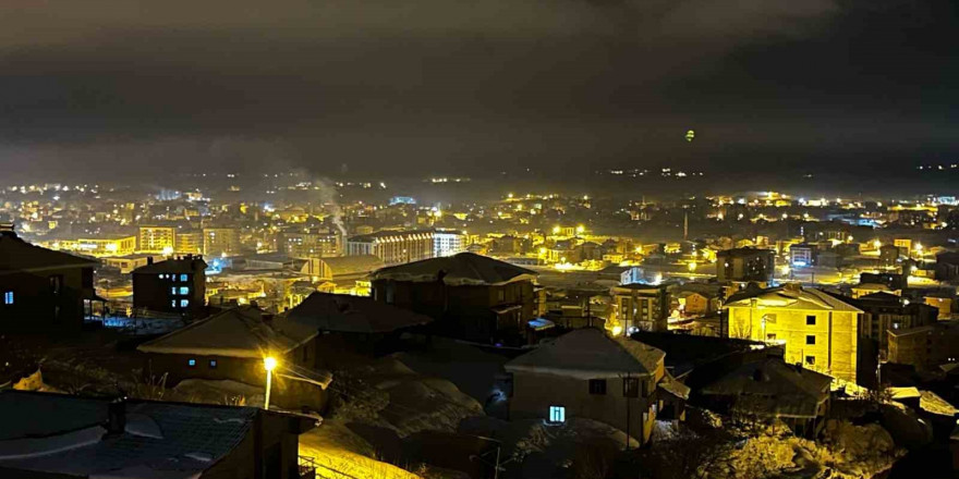 Yüksekova’da sahur vakti 3,1 büyüklüğünde deprem