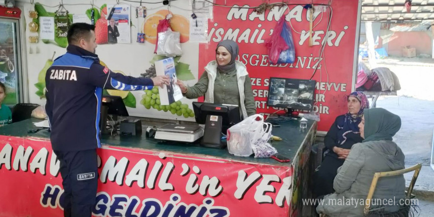 Yumurtalık Belediyesi, esnaf ve vatandaşlara eşantiyon ürünler dağıttı