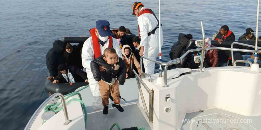 Yunan unsurları can salı ile açık denizde ölüme terk etti, Türk Sahil Güvenliği kurtardı