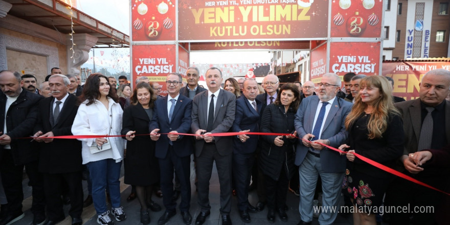 Yunusemre’de Yeni Yıl Çarşısı açıldı