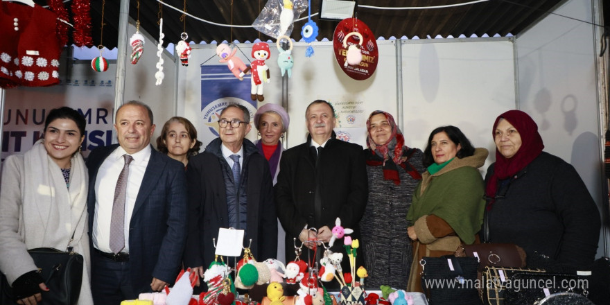 Yunusemre’de Yeni Yıl Çarşısı açıldı