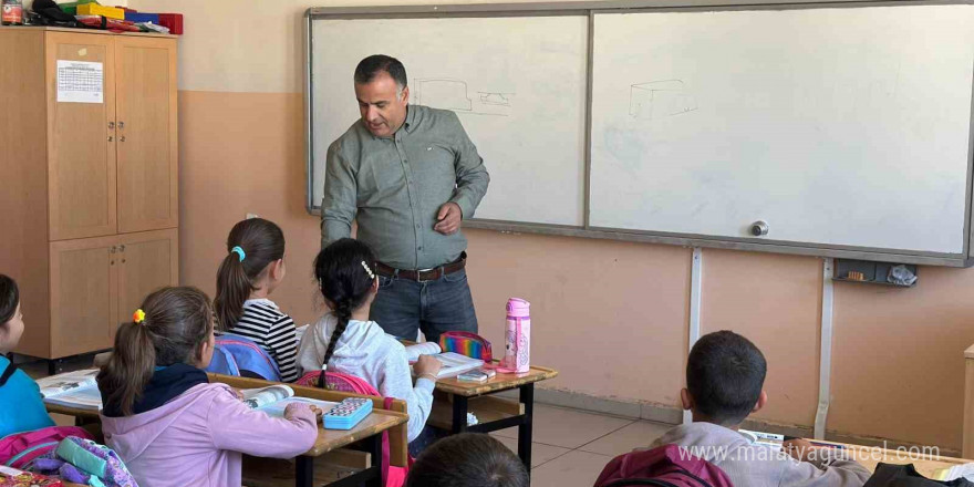 Yusuf öğretmen aldığı ’Heimlich’ eğitimi ile öğrencisini ölümden kurtardı