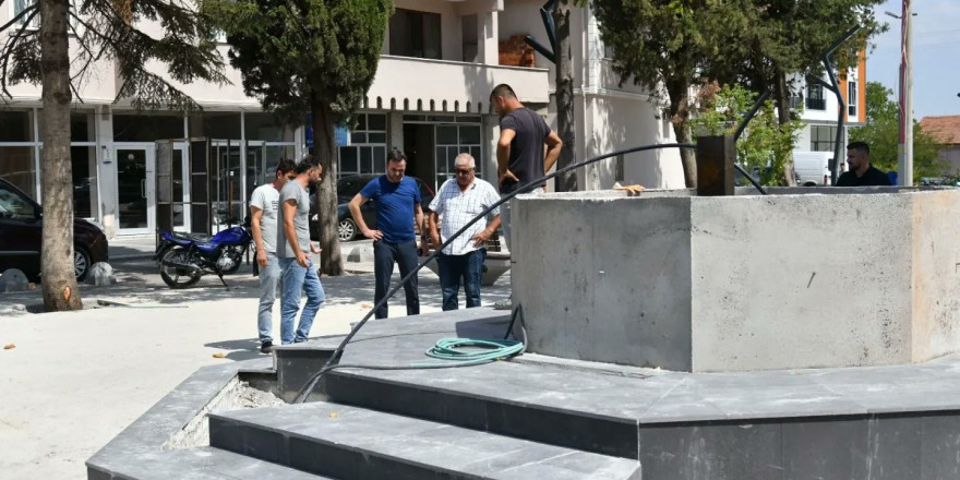 Yuvacık Semt Meydanı 2. etap çalışmaları devam ediyor