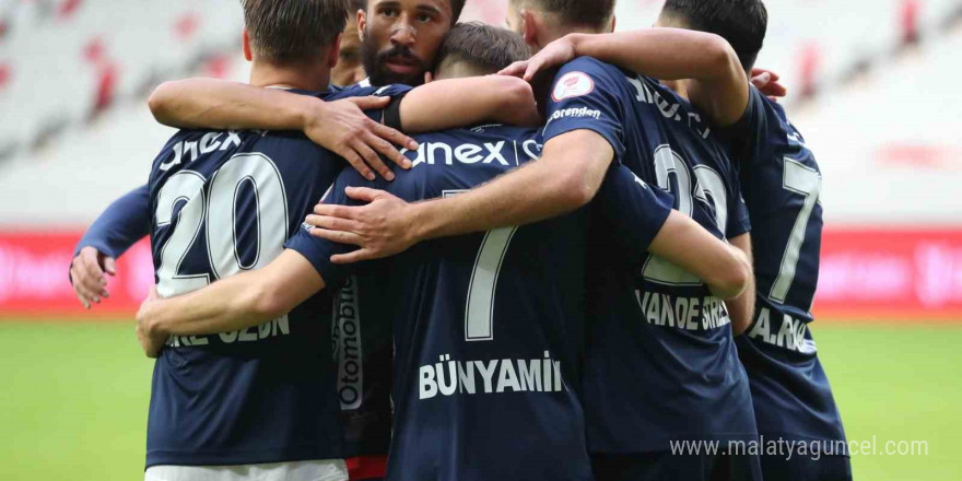 Ziraat Türkiye Kupası: Antalyaspor: 4 - Küçükçekmece Sinopspor: 1