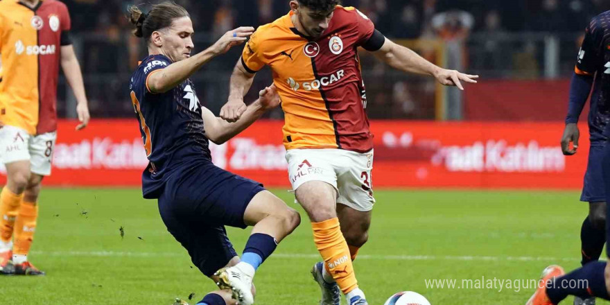 Ziraat Türkiye Kupası: Galatasaray: 0 - Başakşehir: 1 (İlk yarı)