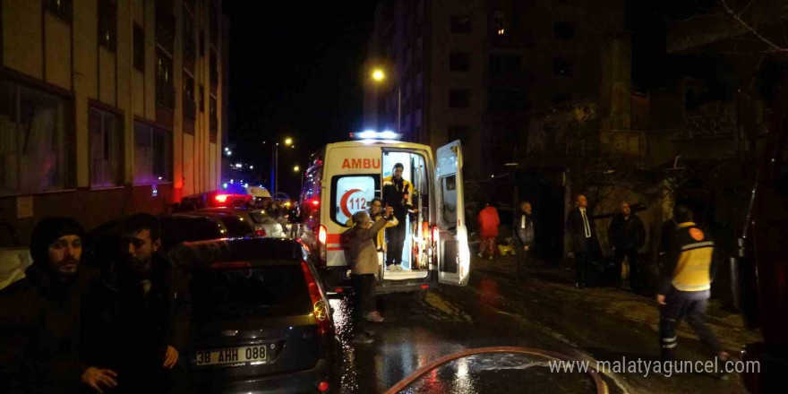 Zonguldak’ta 13 katlı apartmanda korkutan yangın